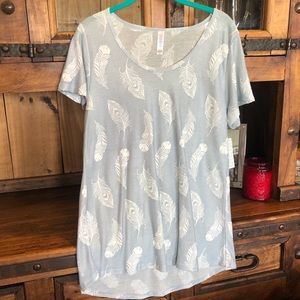 LulaRoe Classic T